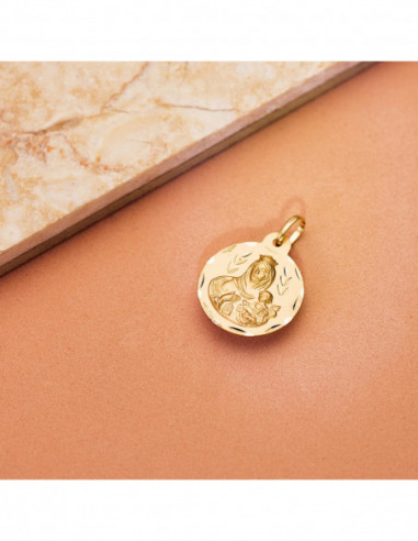 18K MEDALLA TALLADA VIRGEN DEL CARMEN...