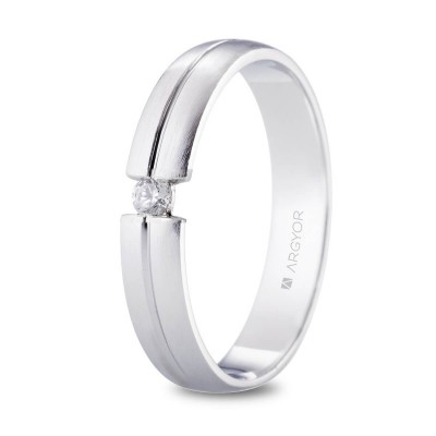 Alianza con diamante en...