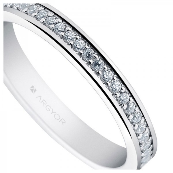 Anillo eternity de oro blanco