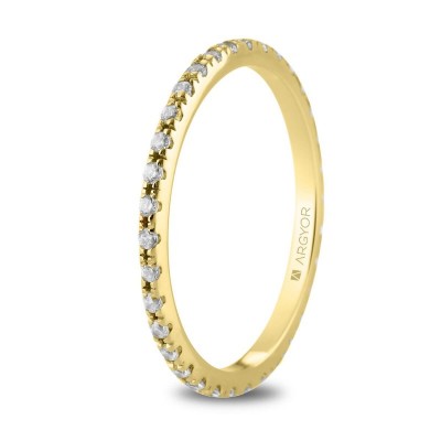 Anillo de oro con linea de...