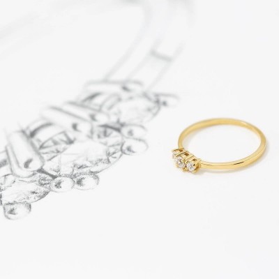 Anillo de oro con diamantes... 2